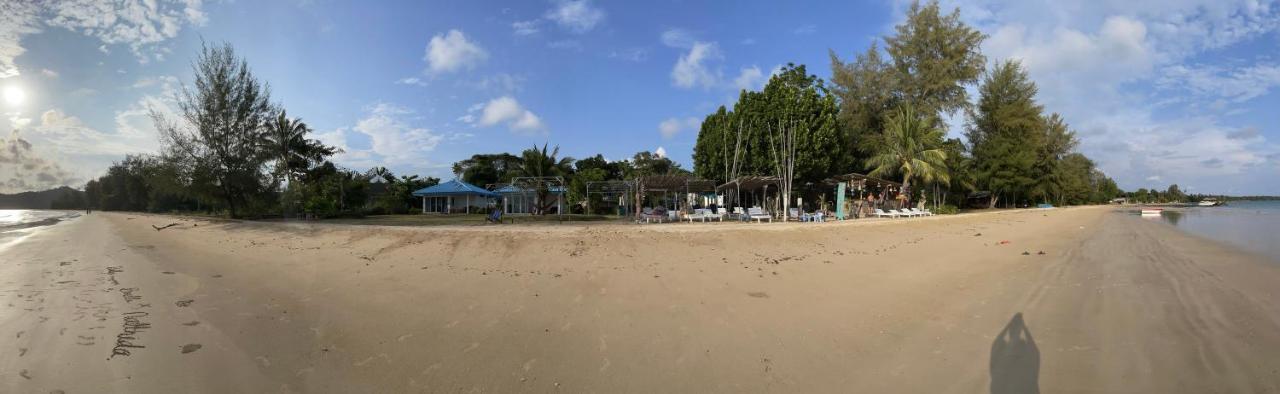 Sabai Beach Resort 麦岛 外观 照片